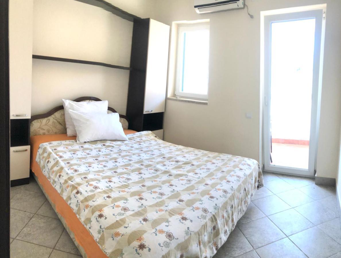 Rafailovici Holiday Apartments Екстер'єр фото