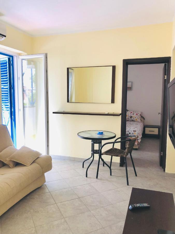 Rafailovici Holiday Apartments Екстер'єр фото