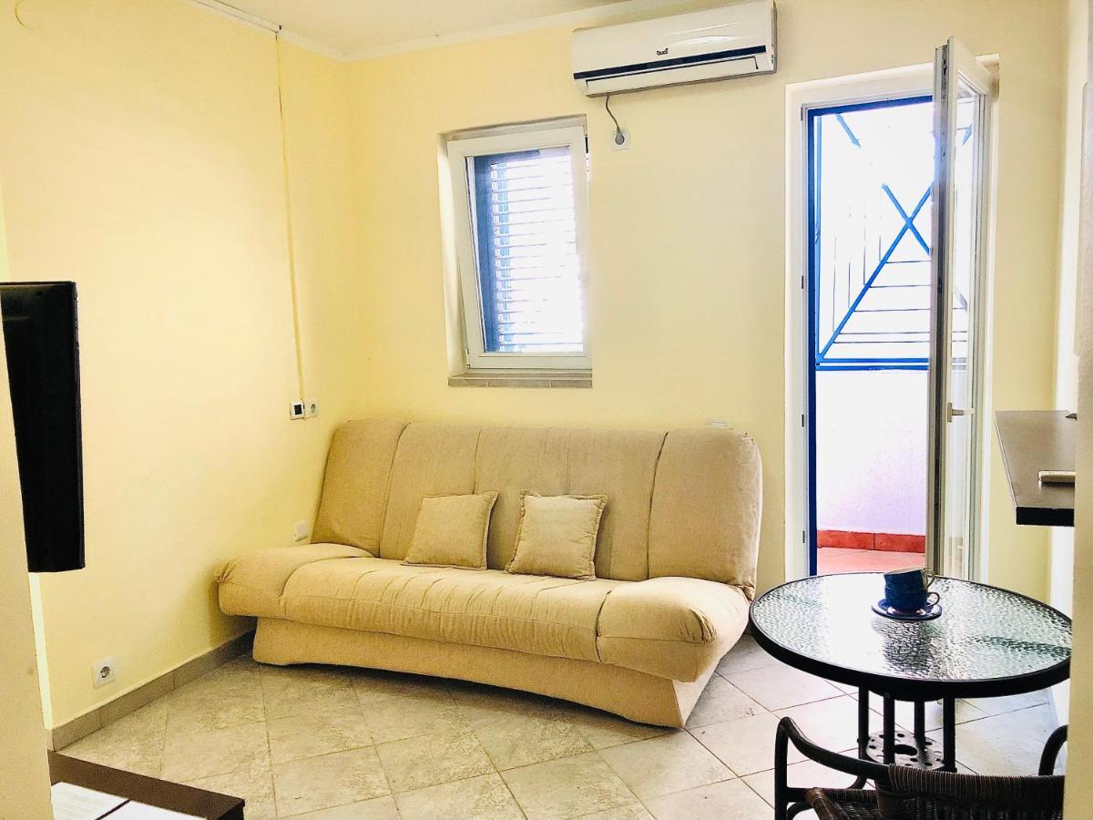 Rafailovici Holiday Apartments Екстер'єр фото
